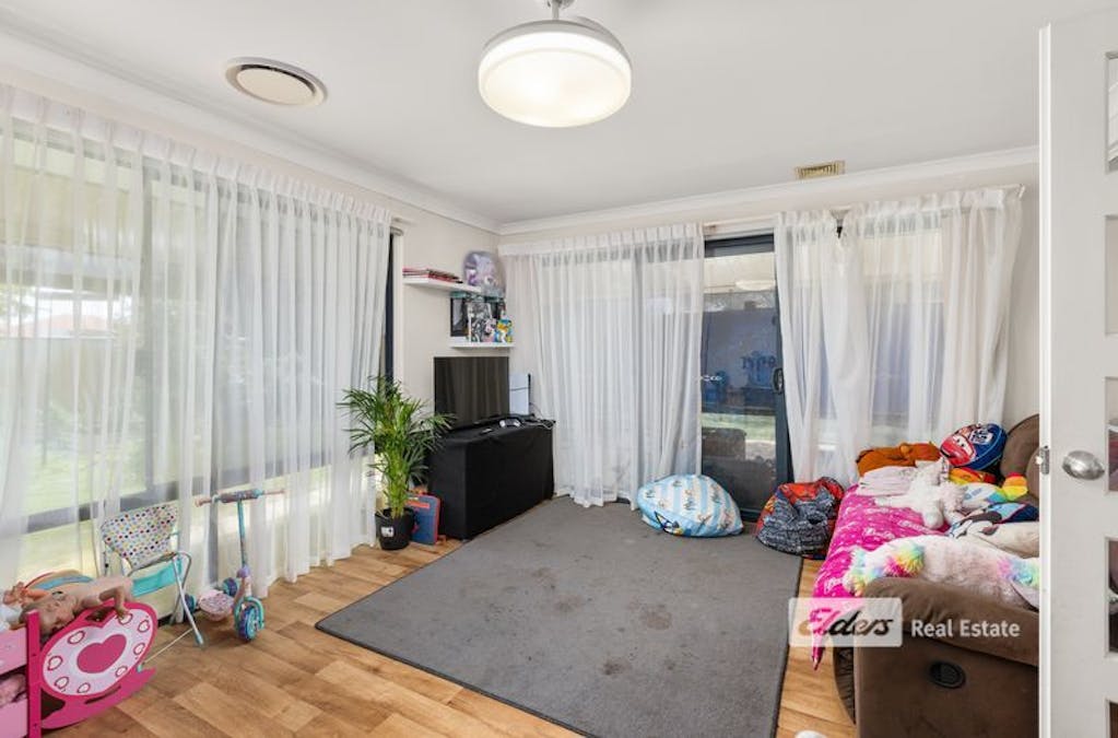 26 The Boulevard , Australind, WA, 6233 - Image 18