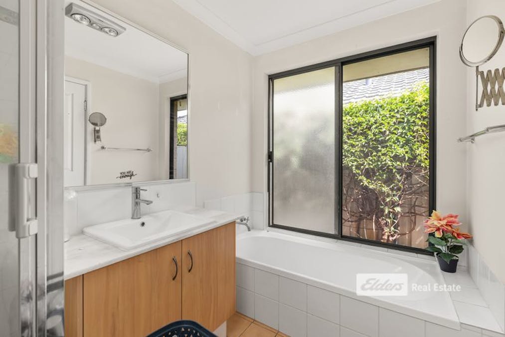 26 The Boulevard , Australind, WA, 6233 - Image 12