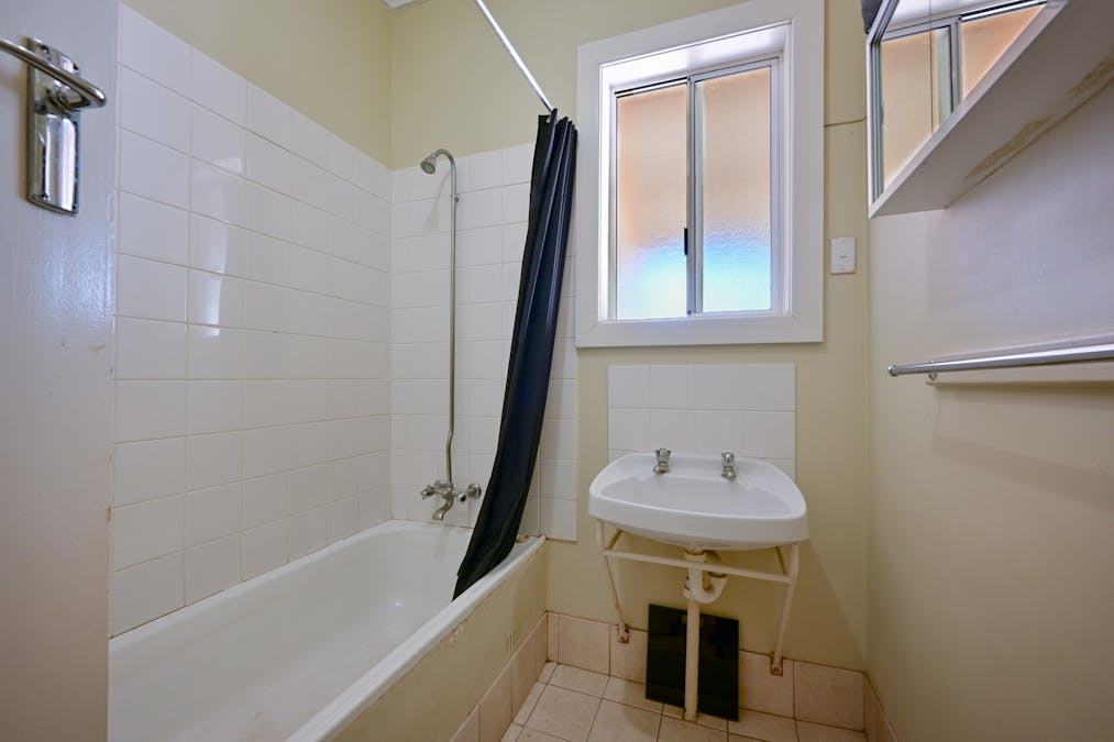 10 Oldridge Street, Whyalla Norrie, SA, 5608 - Image 9