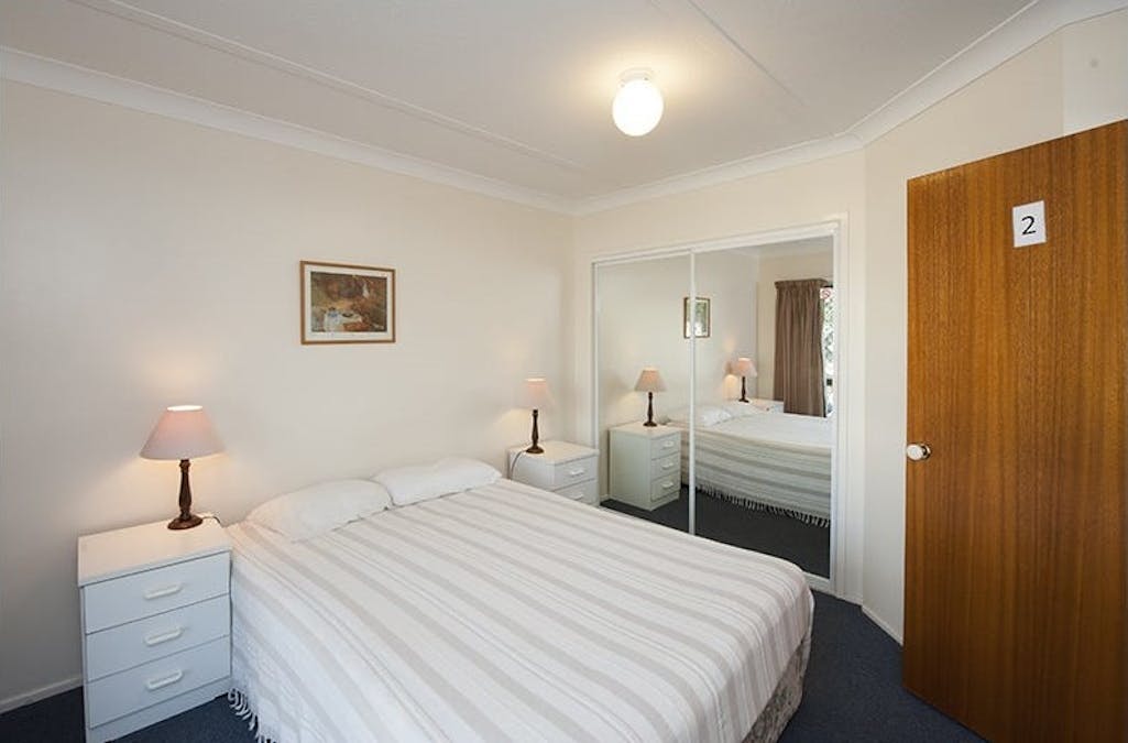 4/141 Auckland Street, Gladstone Central, QLD, 4680 - Image 2