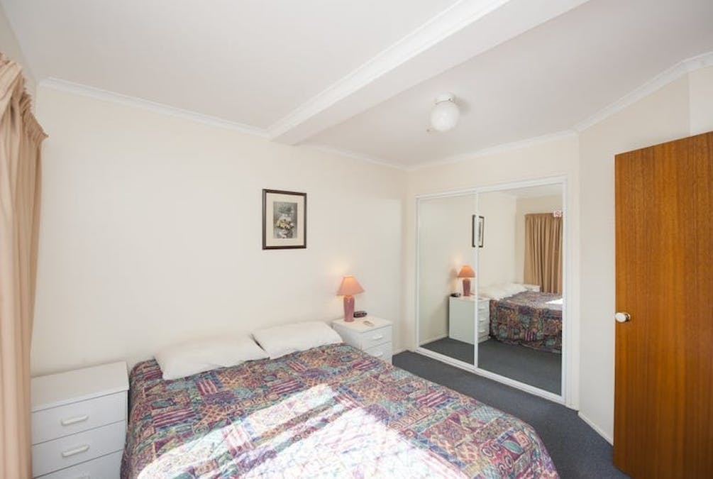 4/141 Auckland Street, Gladstone Central, QLD, 4680 - Image 3