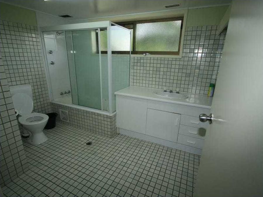 18/7 Kent Street, West Gladstone, QLD, 4680 - Image 4