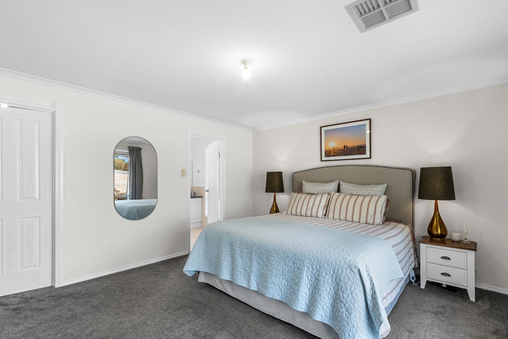 8 Hayward Street, Armagh, SA, 5453 - Image 15
