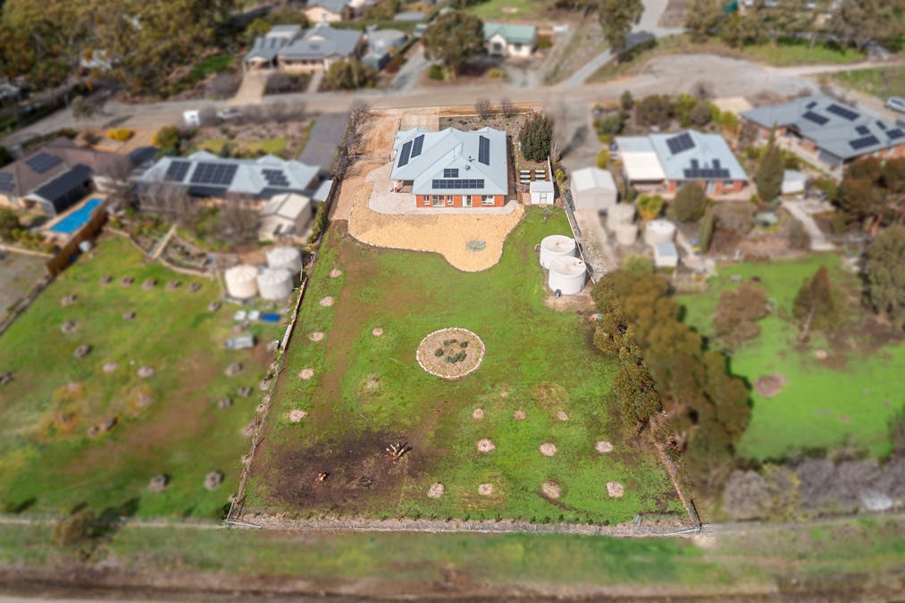 8 Hayward Street, Armagh, SA, 5453 - Image 3