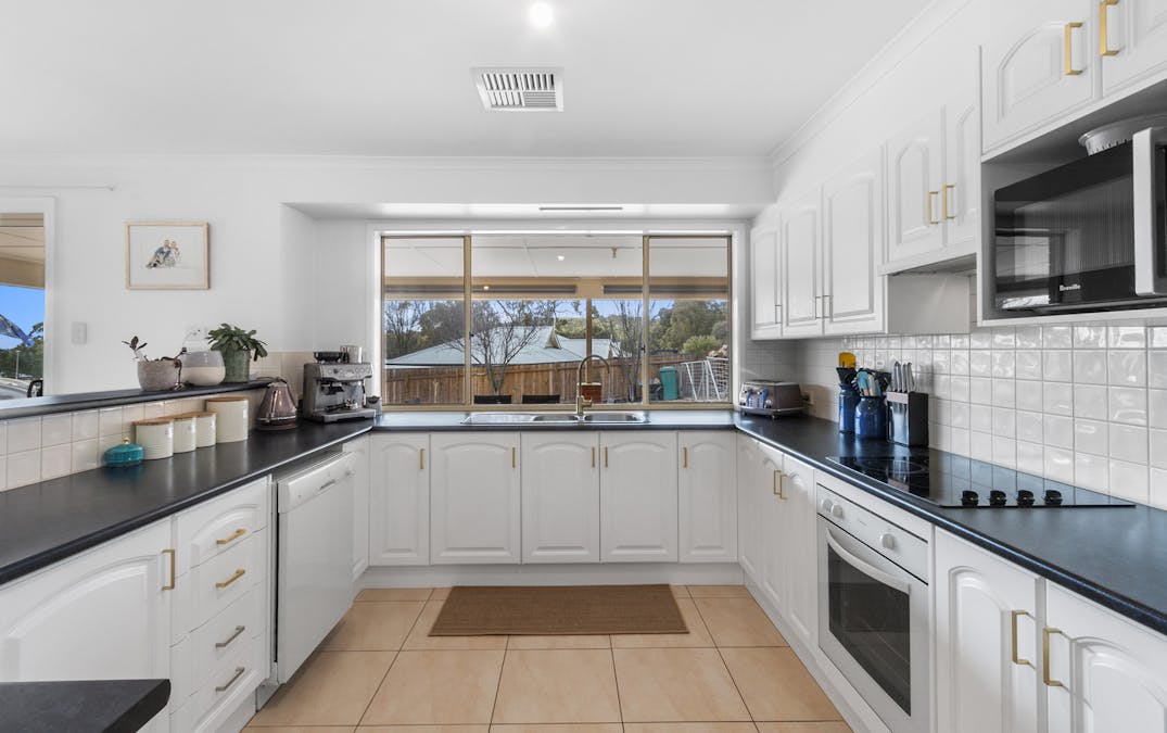 8 Hayward Street, Armagh, SA, 5453 - Image 9