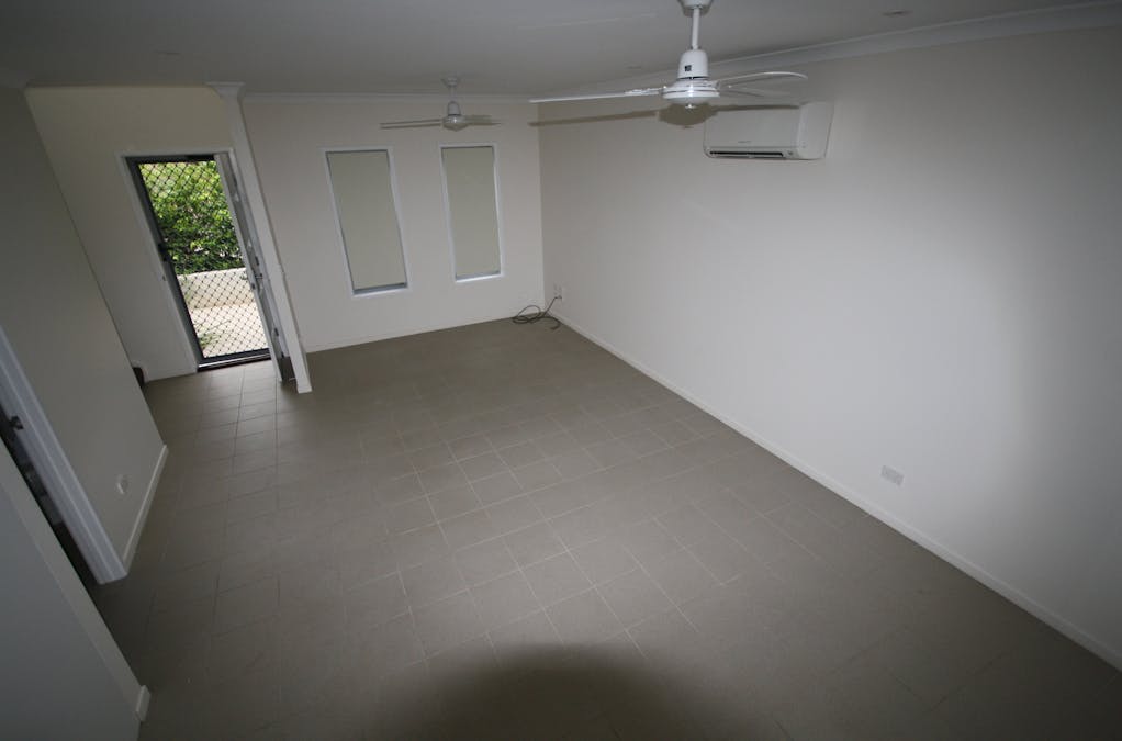 3/65 Auckland Street, Gladstone Central, QLD, 4680 - Image 3