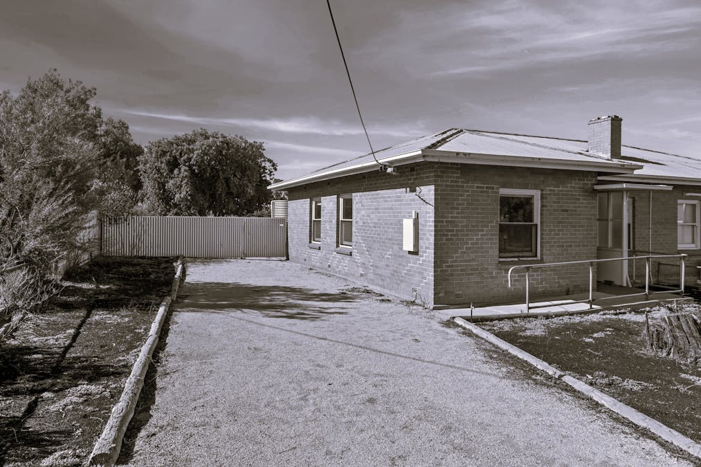 39 Coral Street, Loxton, SA, 5333 - Image 1