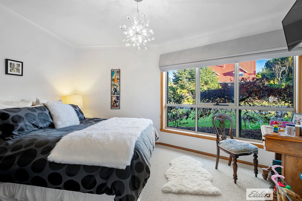 10 Irbys Circus, Sisters Beach, TAS, 7321 - Image 12