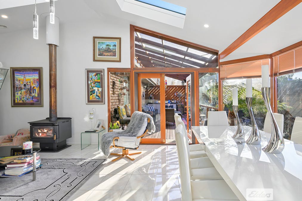 10 Irbys Circus, Sisters Beach, TAS, 7321 - Image 5