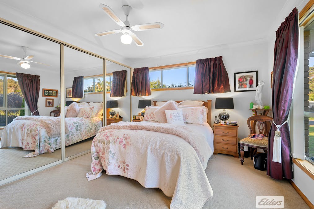 10 Irbys Circus, Sisters Beach, TAS, 7321 - Image 10