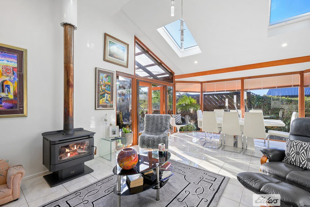 10 Irbys Circus, Sisters Beach, TAS, 7321 - Image 4