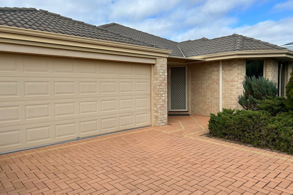 15 Dampier Street, Dalyellup, WA, 6230 - Image 2