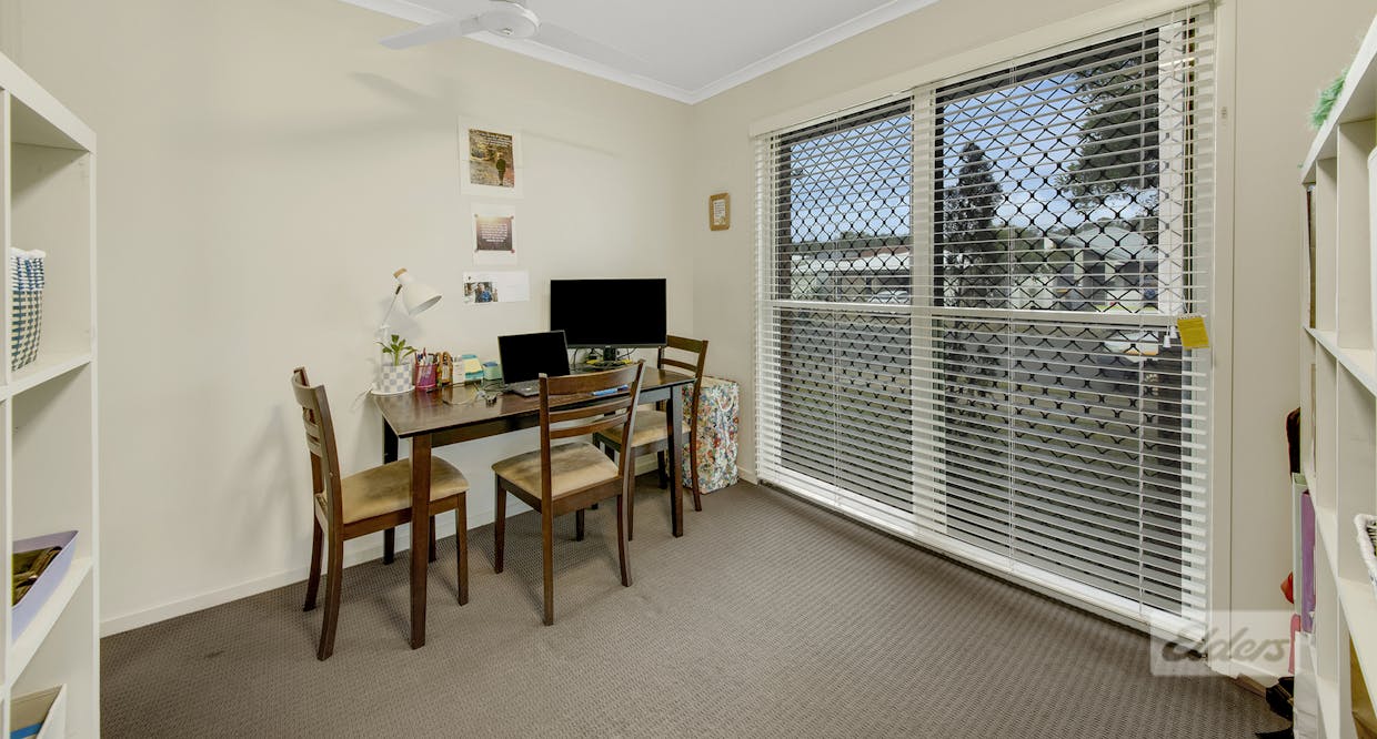 19 Seagull Boulevard, Kirkwood, QLD, 4680 - Image 9