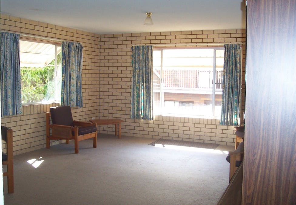 2/2 Fowler Street, West Gladstone, QLD, 4680 - Image 3