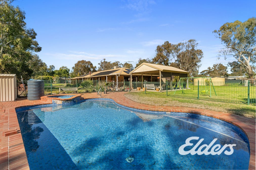 8 Somerset Drive, Yarrawonga, VIC, 3730 - Image 3