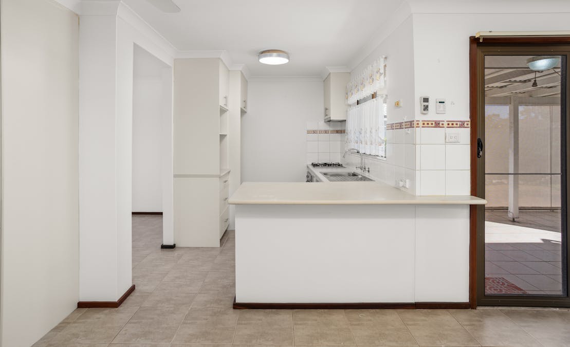 23 Timperley Road, South Bunbury, WA, 6230 - Image 12