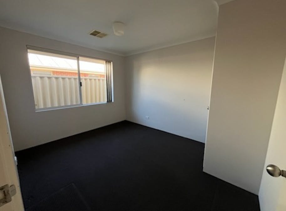 5 Tiffany Centre , Dalyellup, WA, 6230 - Image 3