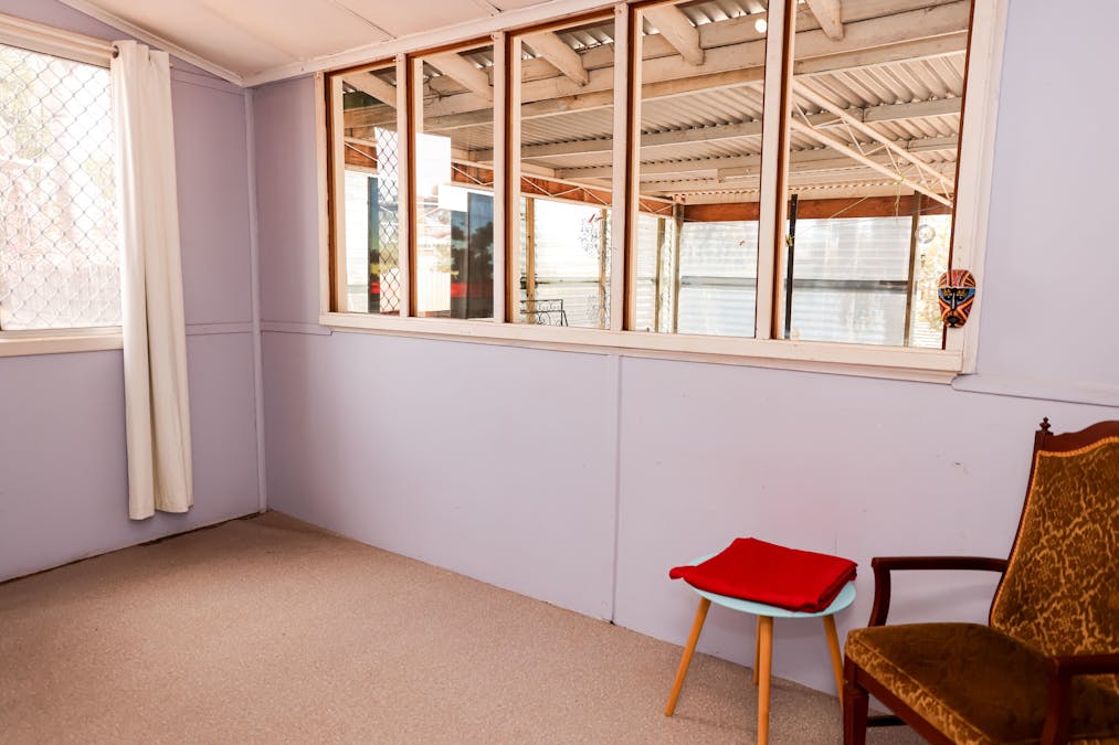 58 Endersbee Street, Merredin, WA, 6415 - Image 11