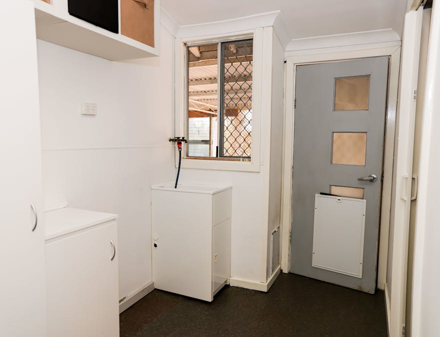 58 Endersbee Street, Merredin, WA, 6415 - Image 14