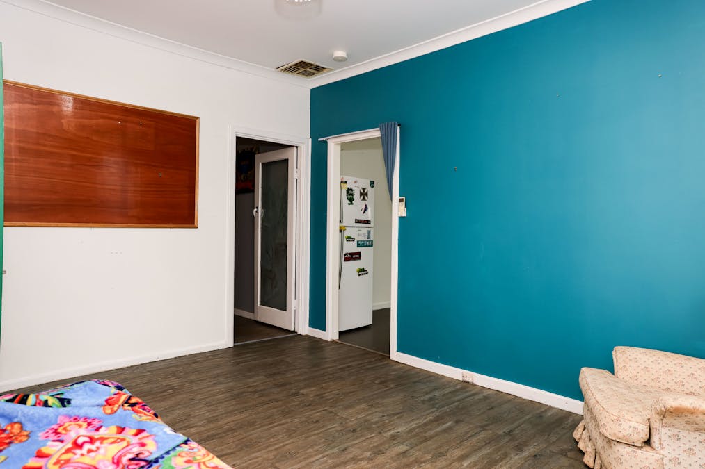 58 Endersbee Street, Merredin, WA, 6415 - Image 7