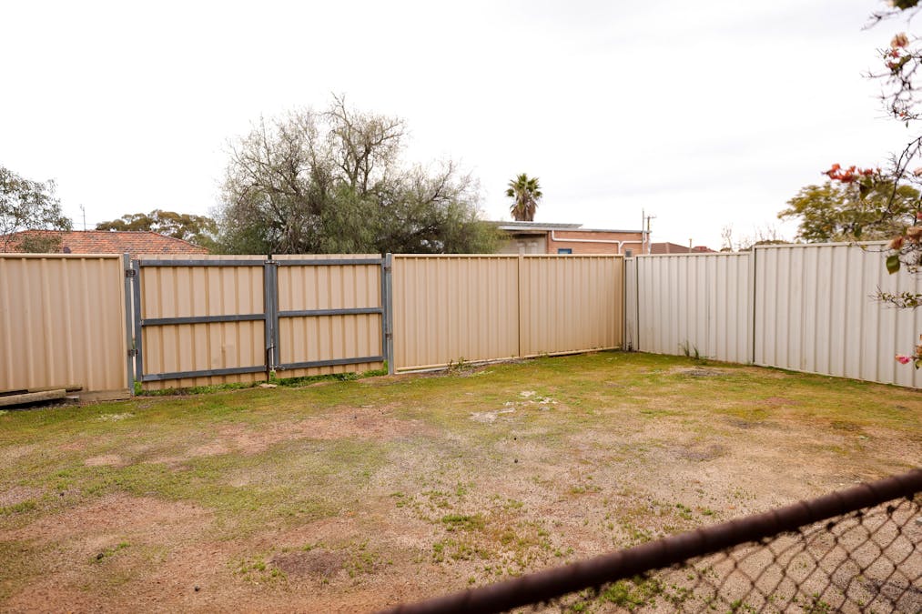 58 Endersbee Street, Merredin, WA, 6415 - Image 18