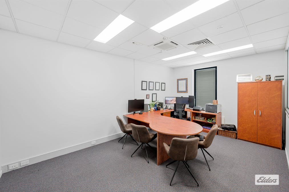 5A/72 Goondoon Street, Gladstone Central, QLD, 4680 - Image 8