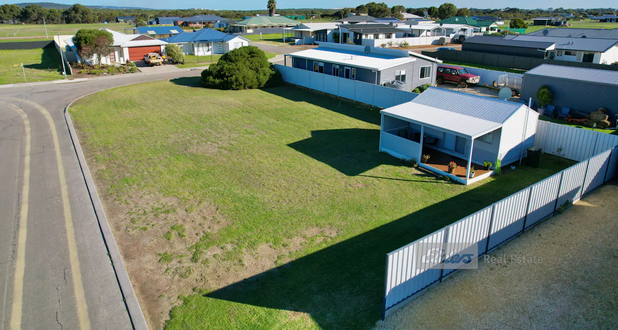 27 McGlade Close, Bremer Bay, WA, 6338 - Image 4