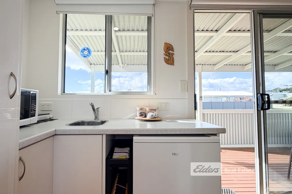 27 McGlade Close, Bremer Bay, WA, 6338 - Image 11