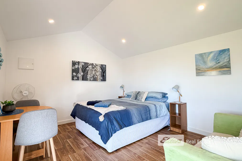 27 McGlade Close, Bremer Bay, WA, 6338 - Image 2