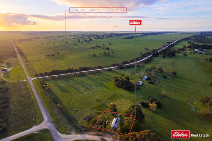 7 Mail Bridge Road, Kingston Se, SA, 5275 - Image 1