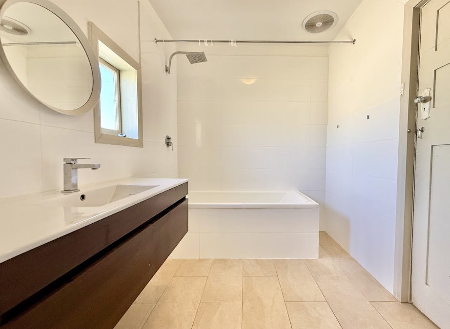53 Albert Street, Parkes, NSW, 2870 - Image 11