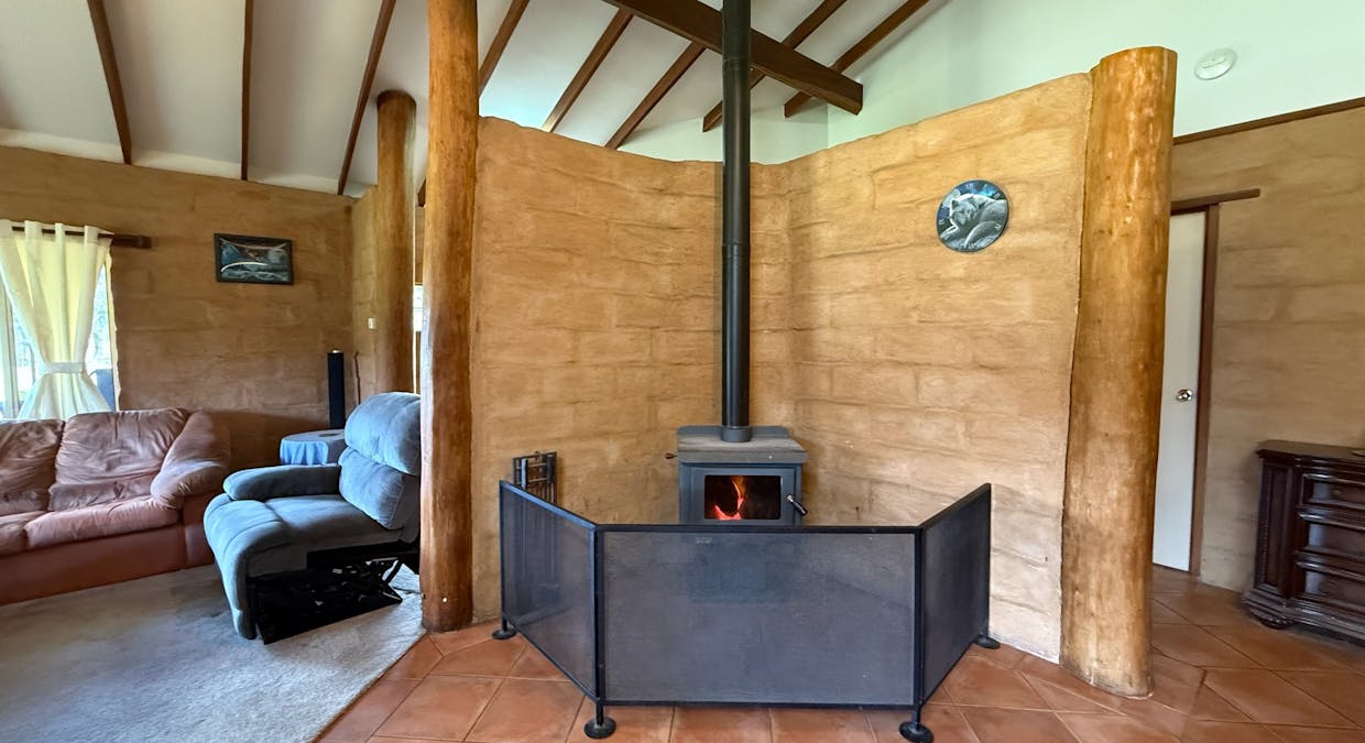 20 Parkfield Drive, Northcliffe, WA, 6262 - Image 3