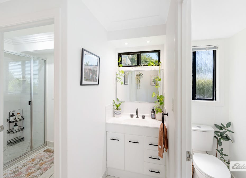 11 Hallam Lane, South Gladstone, QLD, 4680 - Image 10