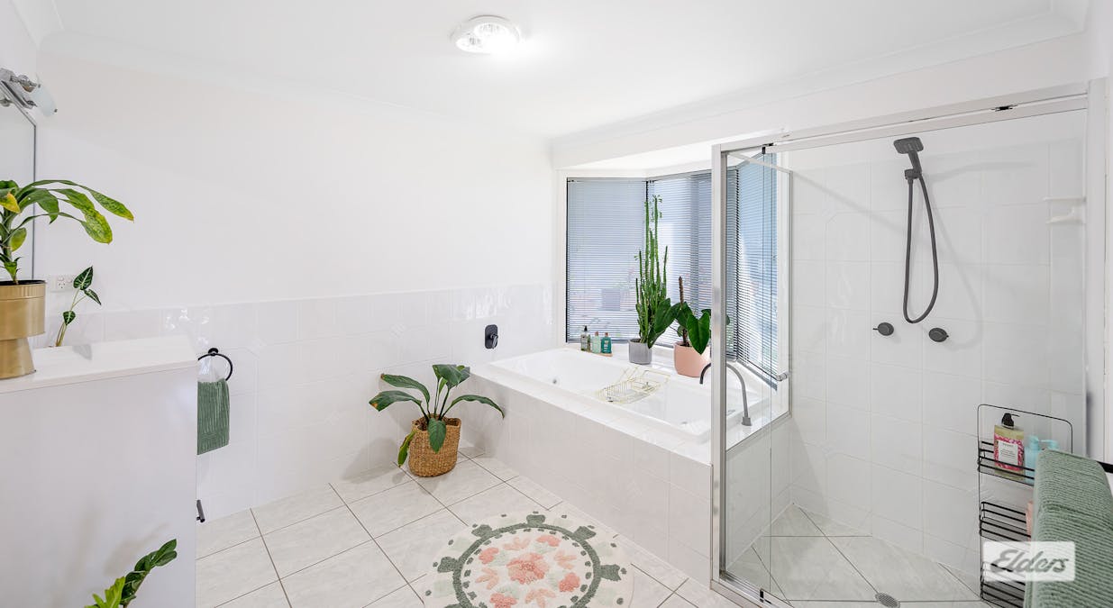 11 Hallam Lane, South Gladstone, QLD, 4680 - Image 23