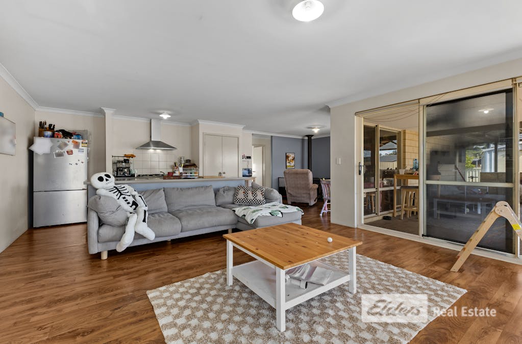 20 Jacaranda Loop, Collie, WA, 6225 - Image 4