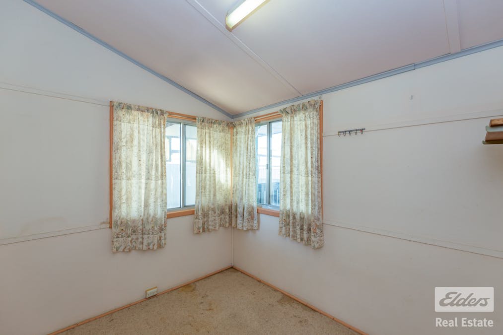 7 Cox Street, Northam, WA, 6401 - Image 15