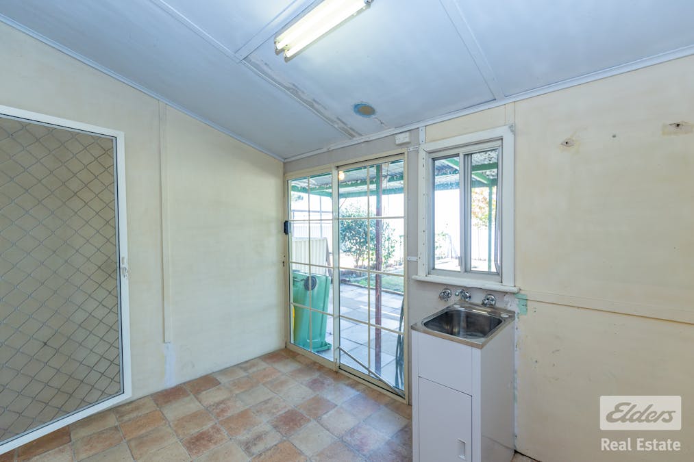 7 Cox Street, Northam, WA, 6401 - Image 17