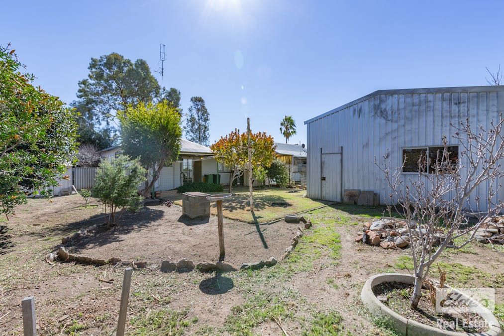 7 Cox Street, Northam, WA, 6401 - Image 22