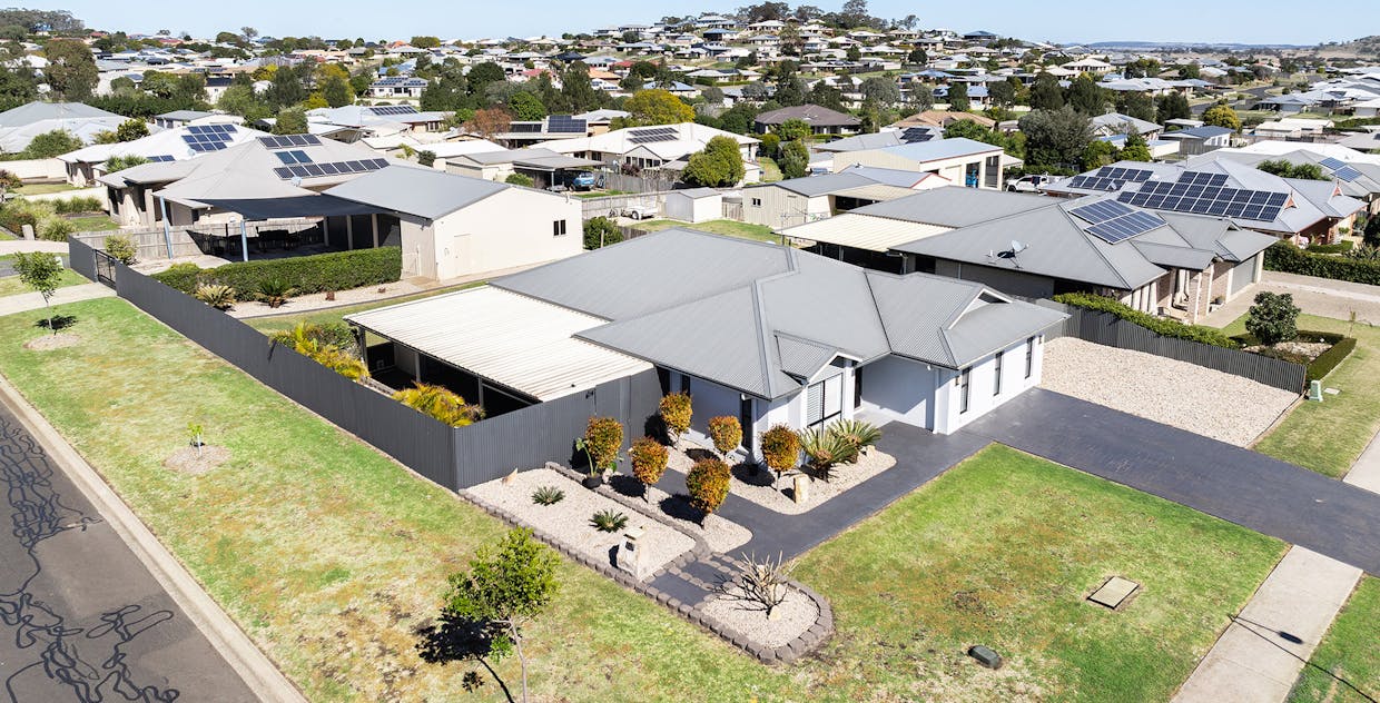 80  Belclaire Drive, Westbrook, QLD, 4350 - Image 1