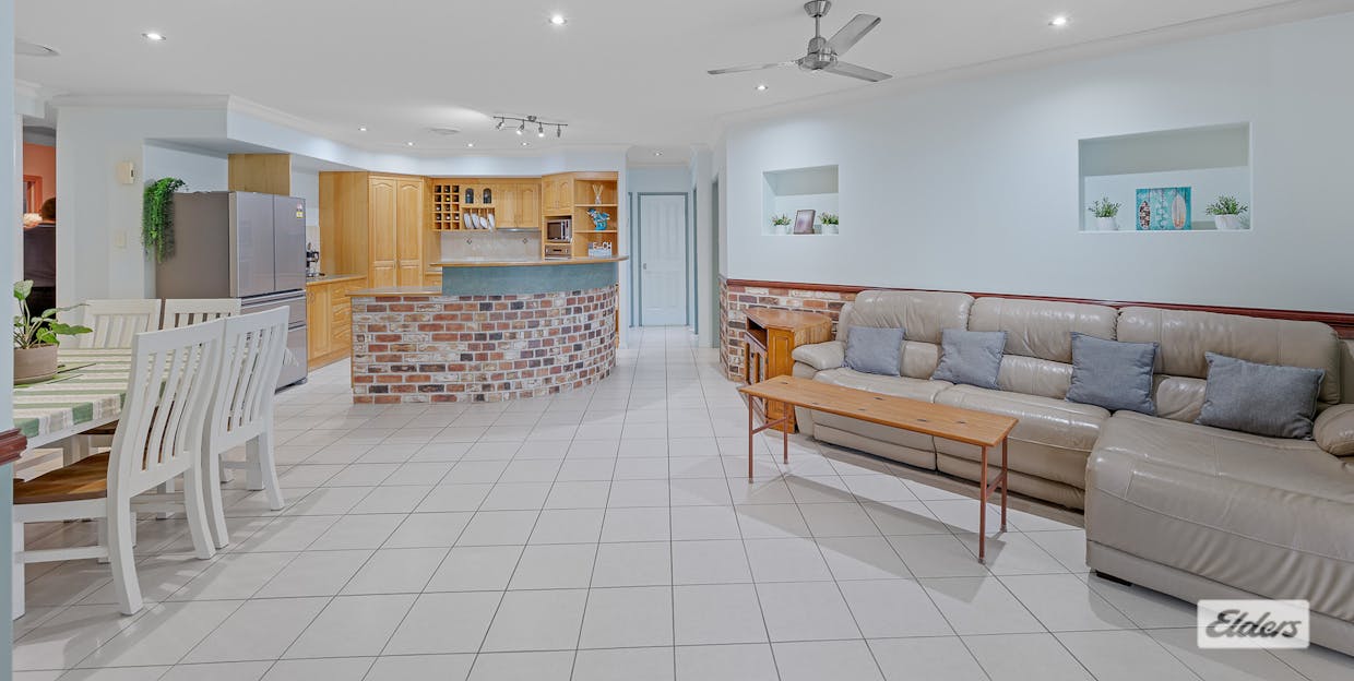 2 Panorama Court, Glen Eden, QLD, 4680 - Image 4