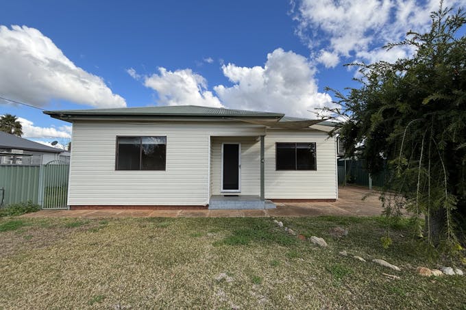 4 Gowrie Avenue, Dubbo, NSW, 2830 - Image 1