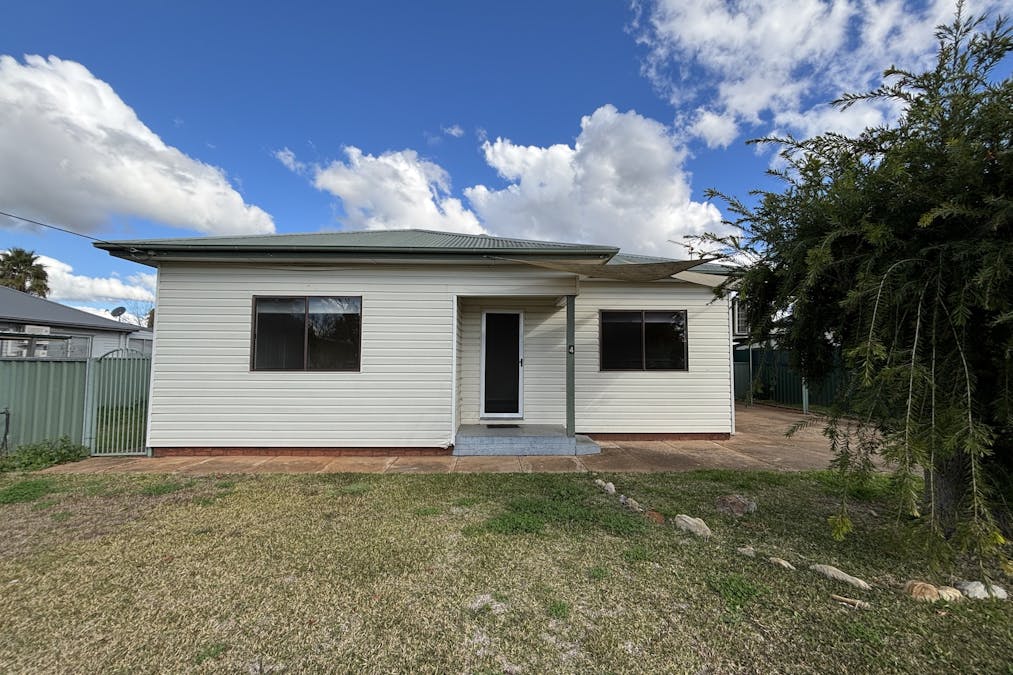 4 Gowrie Avenue, Dubbo, NSW, 2830 - Image 1
