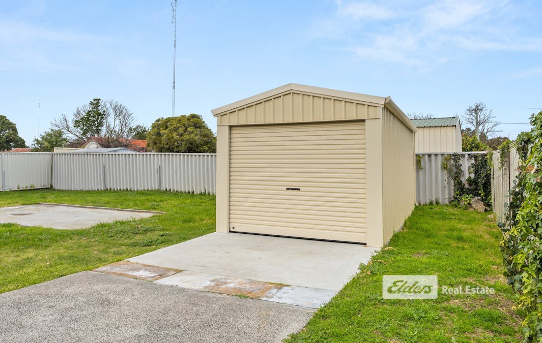 15 Island Queen Street, Withers, WA, 6230 - Image 11