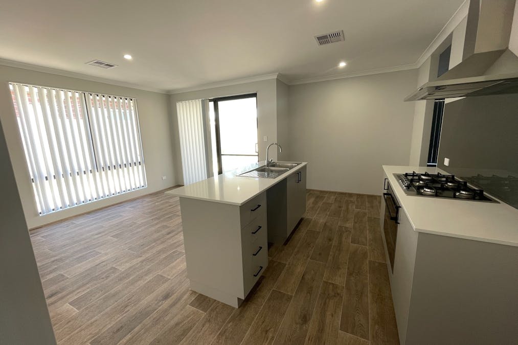 37 Colonna Street, Dalyellup, WA, 6230 - Image 2