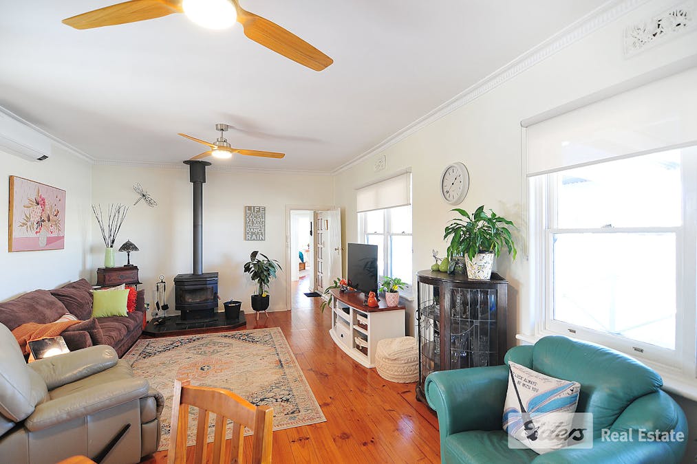15  Janet Street, Kingston Se, SA, 5275 - Image 2