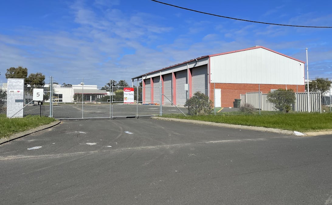 5 Shanahan Road, Davenport, WA, 6230 - Image 11