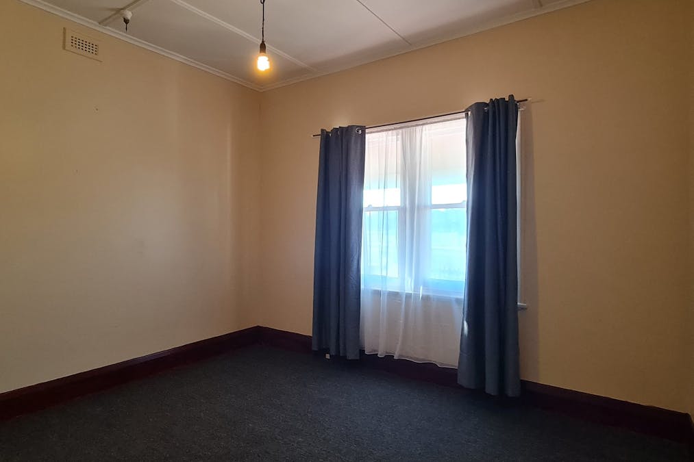 6 Pick Avenue, Mount Gambier, SA, 5290 - Image 4