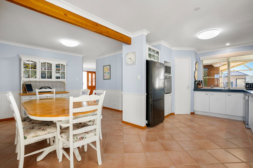 6 Skiff Court, Waikiki, WA, 6169 - Image 13