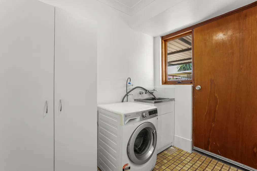 20 Knowle Way, Warnbro, WA, 6169 - Image 10