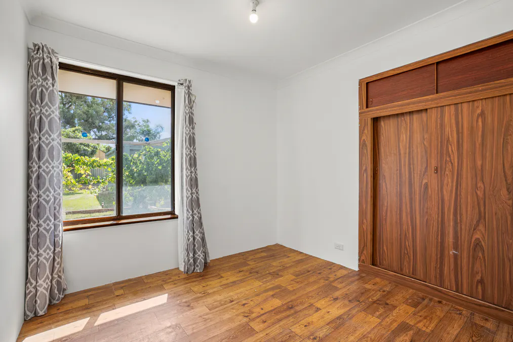 20 Knowle Way, Warnbro, WA, 6169 - Image 8